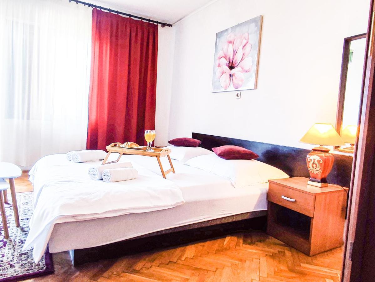 Apartmani Ankica ซริกเวนิซา ภายนอก รูปภาพ