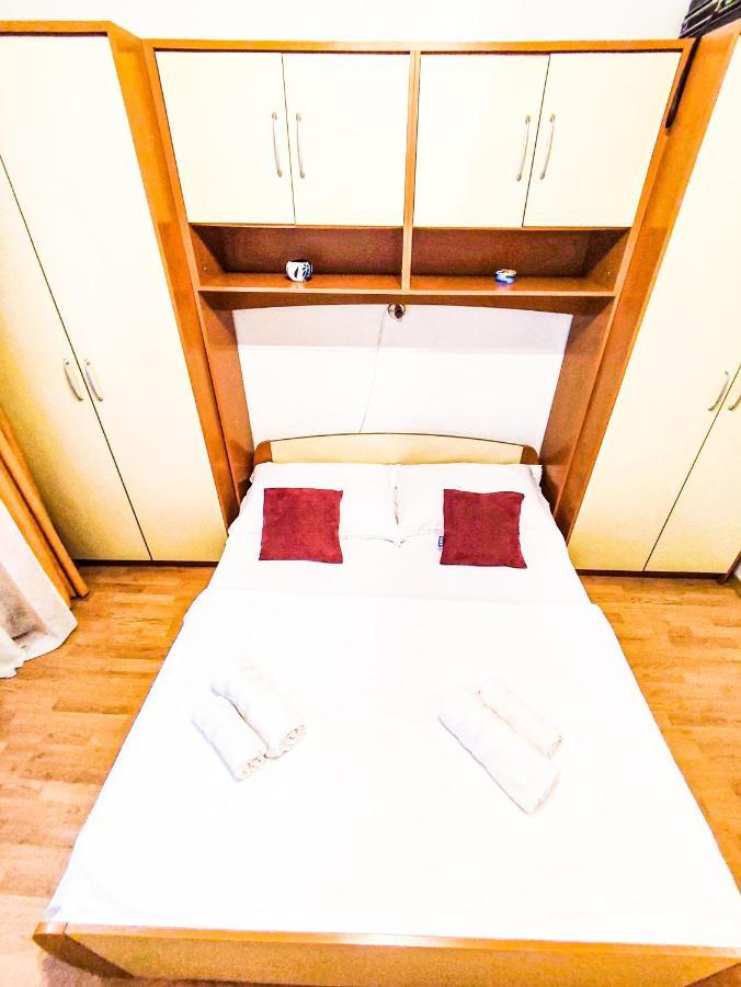 Apartmani Ankica ซริกเวนิซา ภายนอก รูปภาพ