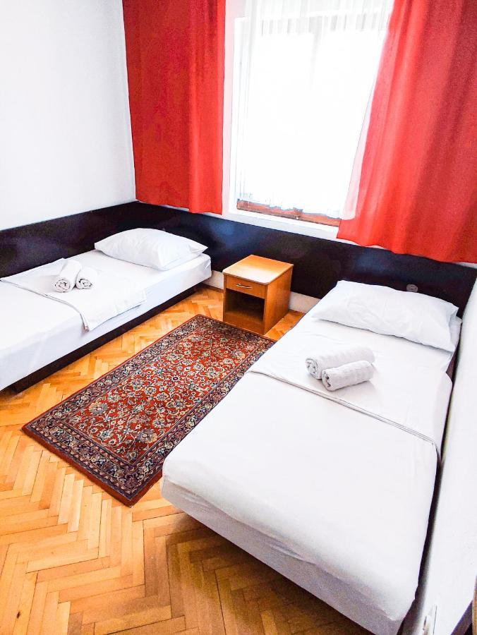 Apartmani Ankica ซริกเวนิซา ภายนอก รูปภาพ
