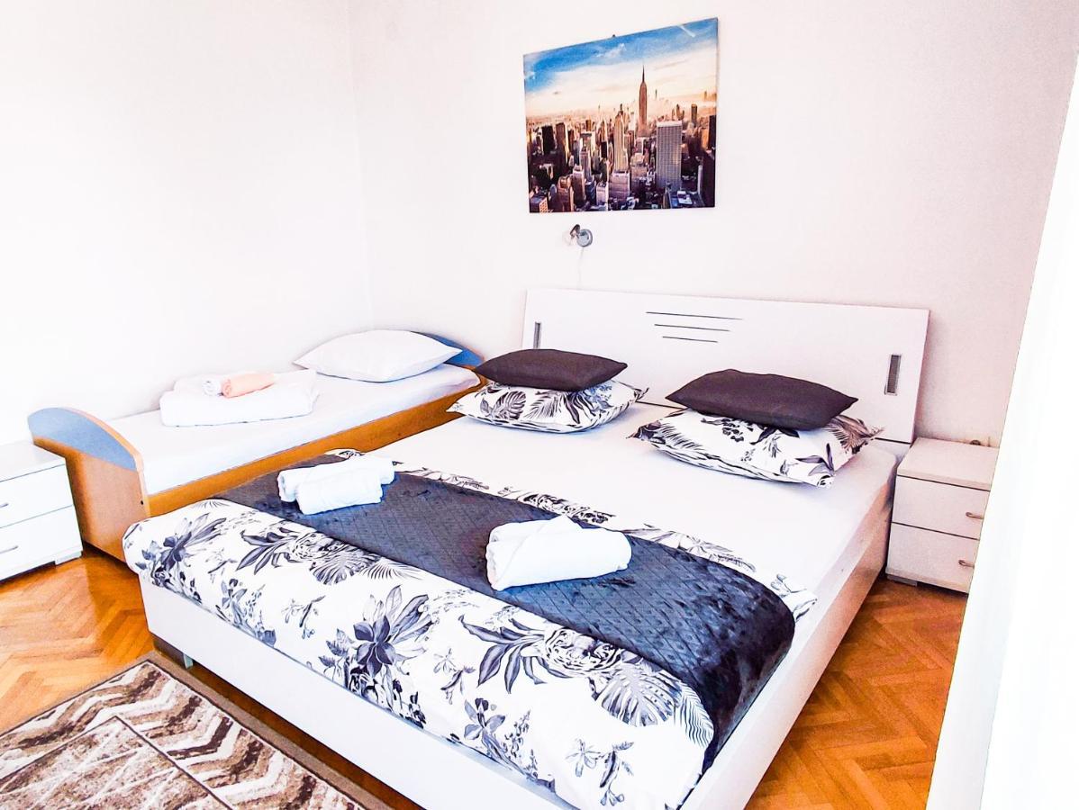 Apartmani Ankica ซริกเวนิซา ภายนอก รูปภาพ
