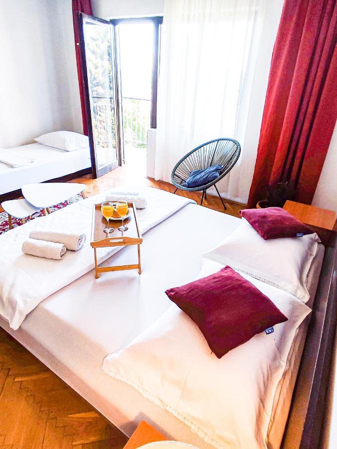 Apartmani Ankica ซริกเวนิซา ภายนอก รูปภาพ