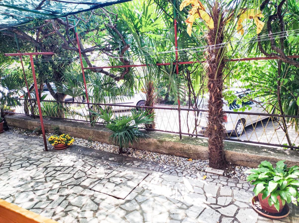 Apartmani Ankica ซริกเวนิซา ภายนอก รูปภาพ